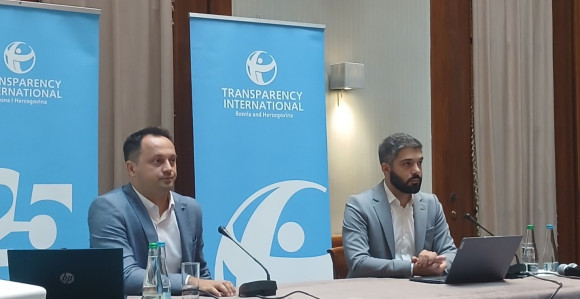 "CIK BiH toleriše Dodikovu zloupotrebu javnih resursa"