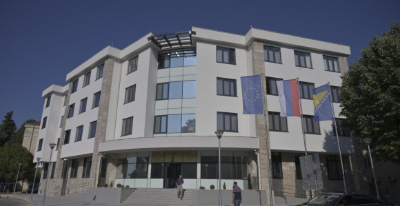 Основни суд Требиње: 900 рјешења о наплати дуга за РТВ таксу