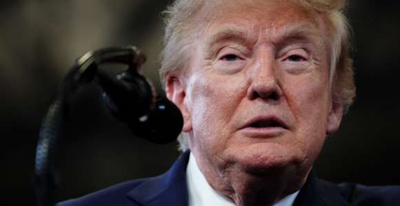 Трамп: Доста је било помјерања сатова