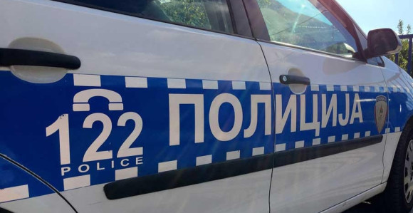 Затекао бившу супругу с другим па насрнуо чакијом