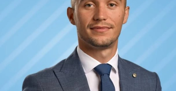 "Само једно питање за премијера?! Да ли сте спремни..."