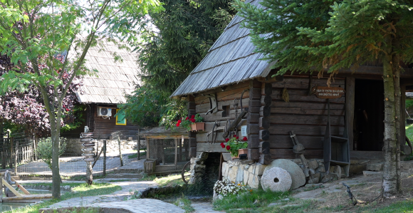Pretežno sunčano i veoma vruće, temperatura do 38 °C