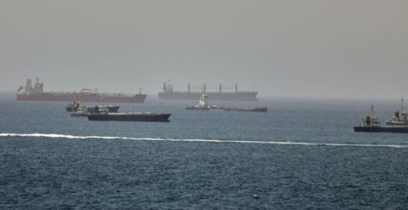 Amerika uništila pet iranskih naftnih tankera