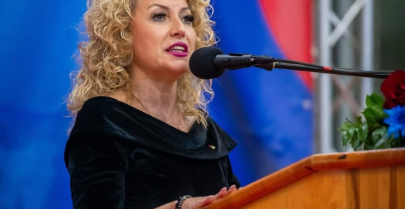 Умјесто куповине гласова, опремите и климатизујте школе