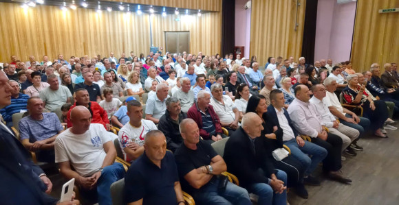 Стевандић пред изборе указао на лоше путеве ка Херцеговини