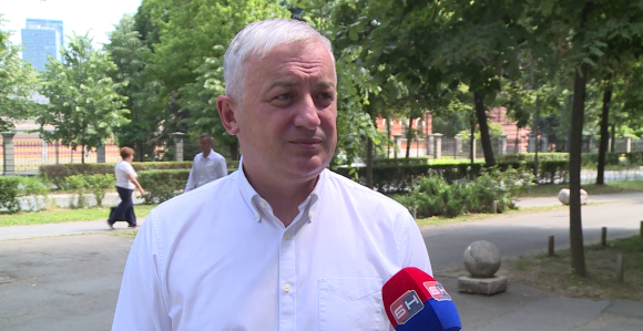 Poruka vladajućim: Radite svoj posao, pomozite narodu!