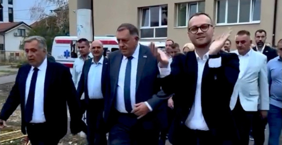 РАСКОЛ У БИЈЕЉИНСКОМ СНСД-у: Вербални рат у просторијама странке трајао до поноћи, помињало се и позивање полиције