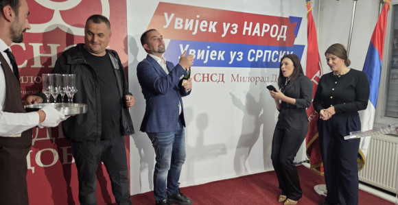 У Добоју славе побједу, а нису саопштили резултате