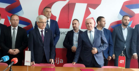 Трка за посланичке клупе, један глас мијења све