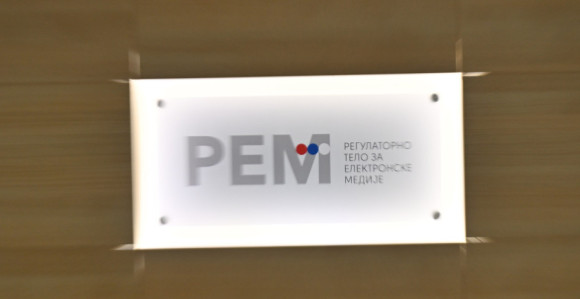 Na TV N1 i Nova S krše pravila tokom predizborne tišine