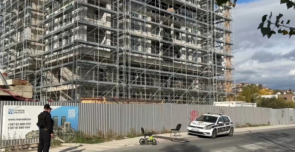 Oplata sa zgrade pala na majku i dijete u Sarajevu