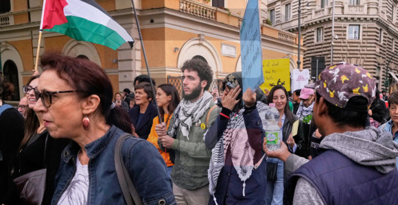 U Rimu demonstracije pod sloganom „Italija van rata“
