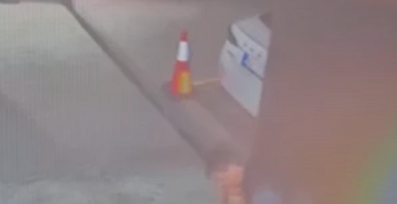 Na zgradu TV Informer bačena dva topovska udara