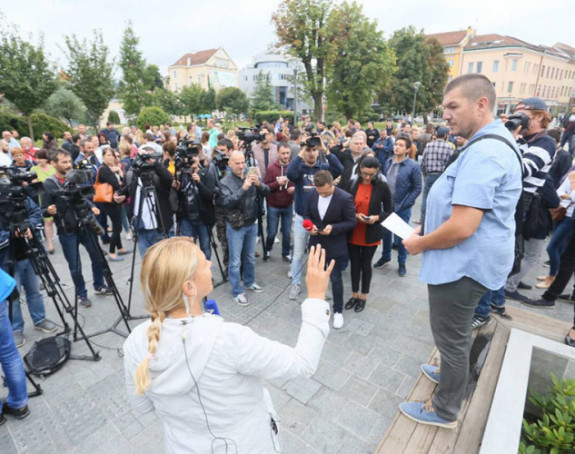 Verbalni napad na snimatelja 